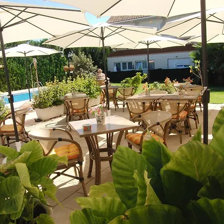 Crystal Park Hotel 3*